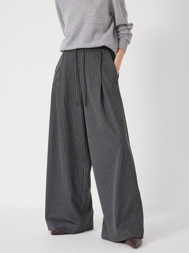 Пинстрайп джоггеры с широкими штанинами HUSH, Grey
Пинстрайп джоггеры с широкими штанинами HUSH, Grey