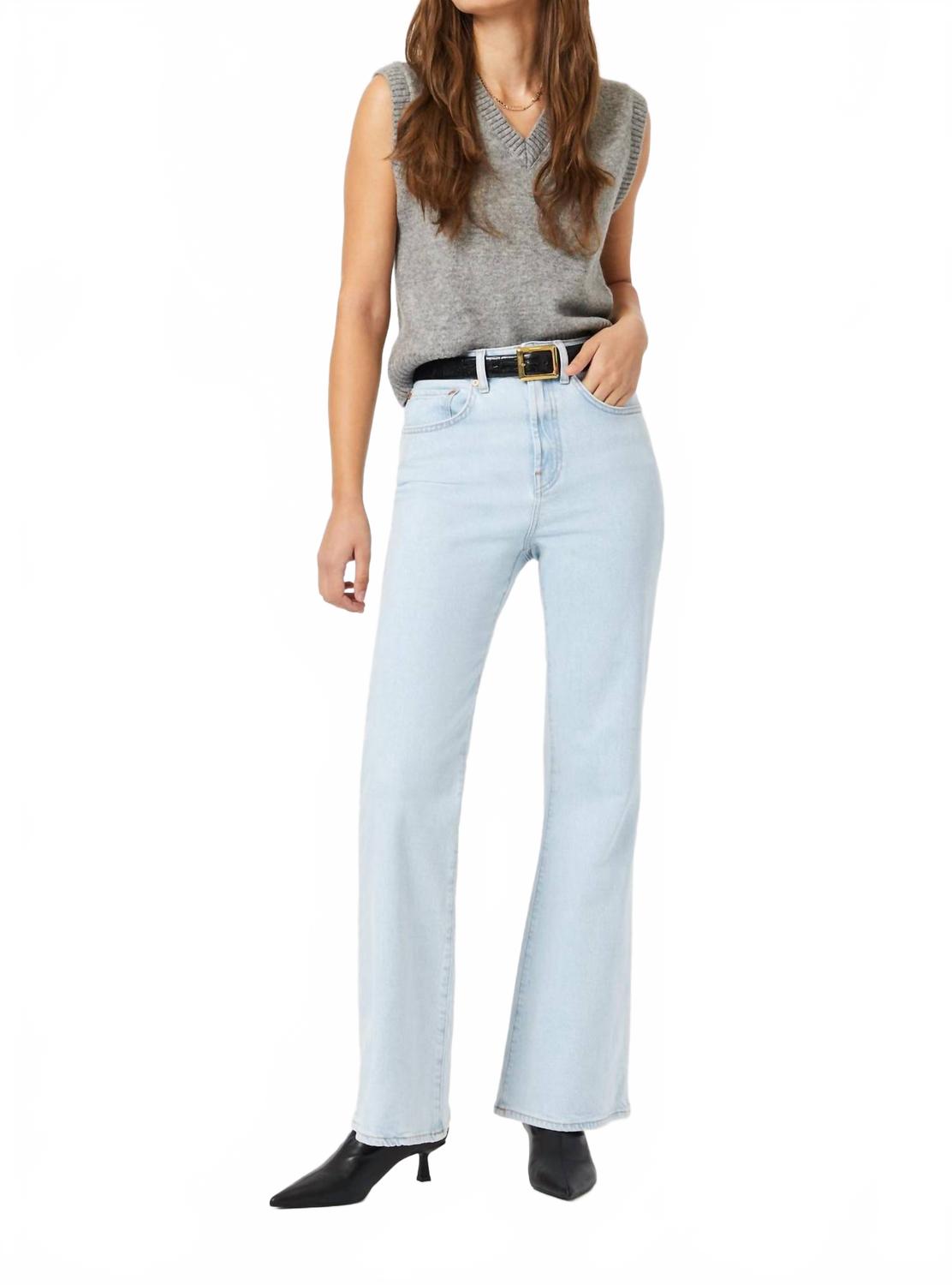 Джинсы Los Angeles Flare из выбеленного переработанного синего цвета Mavi, Bleached Recycle Blue
Джинсы Los Angeles Flare из выбеленного переработанного синего цвета Mavi, Bleached Recycle Blue