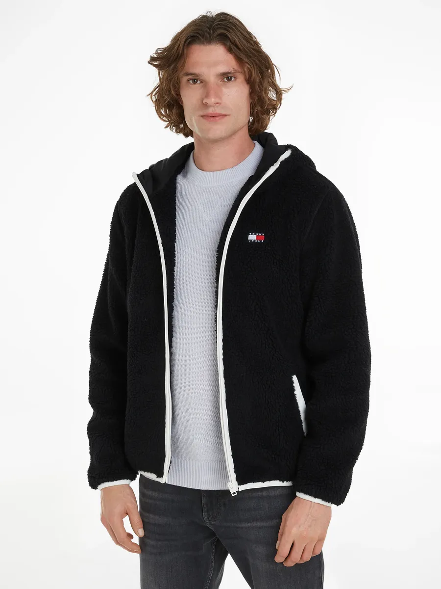 Толстовка Tommy Jeans "TJM REG BADGE TEDDY ZIP TRU EXT", с нашивкой-логотипом, черный
Толстовка Tommy Jeans "TJM REG BADGE TEDDY ZIP TRU EXT", с нашивкой-логотипом, черный