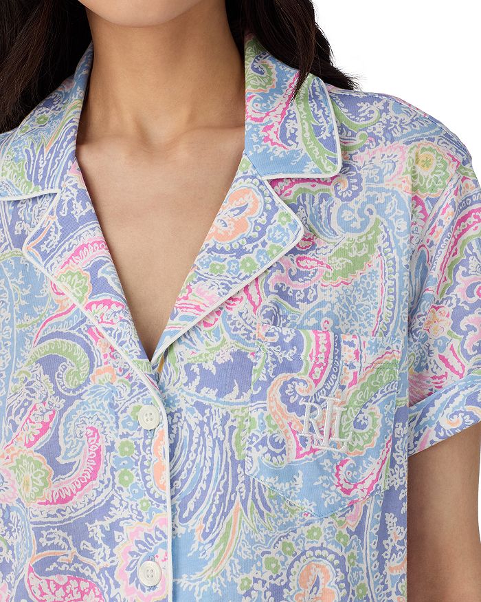 Ralph Lauren Короткий пижамный комплект с воротником-стойкой и укороченными брюками в стиле пейсли Ralph Lauren, синий
Ralph Lauren Короткий пижамный комплект с воротником-стойкой и укороченными брюками в стиле пейсли Ralph Lauren, синий