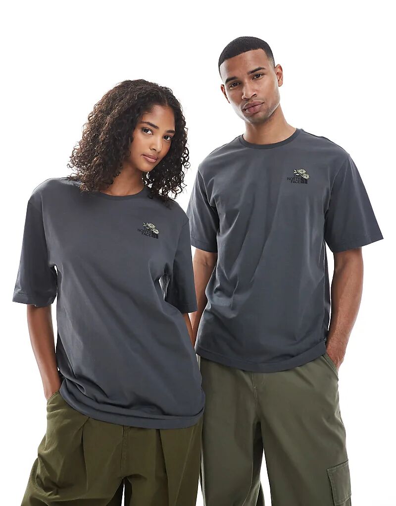 Футболка унисекс с логотипом The North Face Flower Dome серого цвета
Футболка унисекс с логотипом The North Face Flower Dome серого цвета