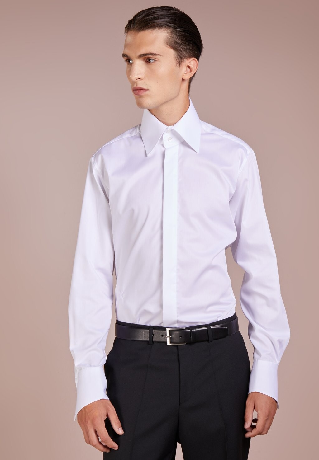 Классическая рубашка KARL LAGERFELD, белая
Классическая рубашка KARL LAGERFELD, белая