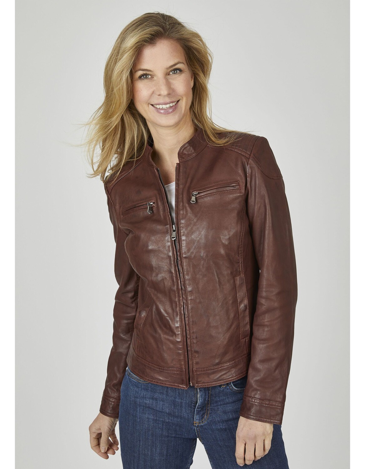 Кожаная куртка 7eleven Greta, темно красный
Кожаная куртка 7eleven Greta, темно красный