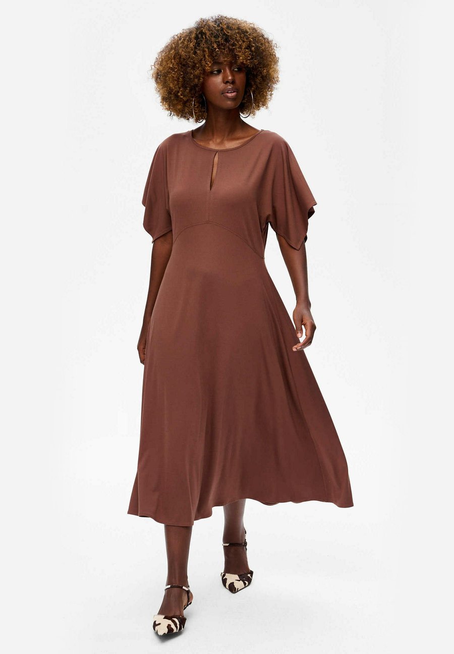 Платье blue shadow Day dress, Brown
Платье blue shadow Day dress, Brown