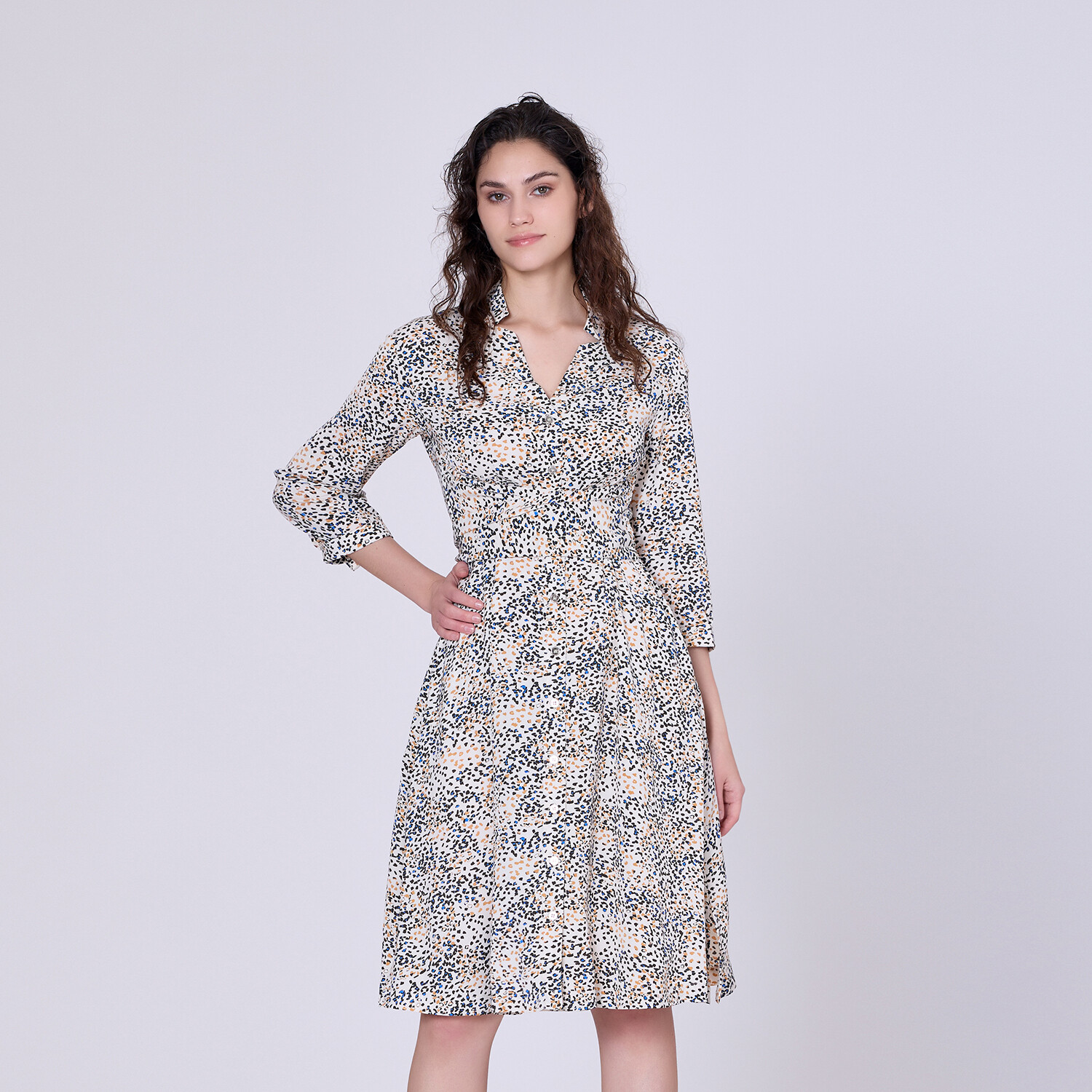 Минималистское чайное платье с принтом и рукавами 34 Smart And Joy, бежевый
Минималистское чайное платье с принтом и рукавами 34 Smart And Joy, бежевый