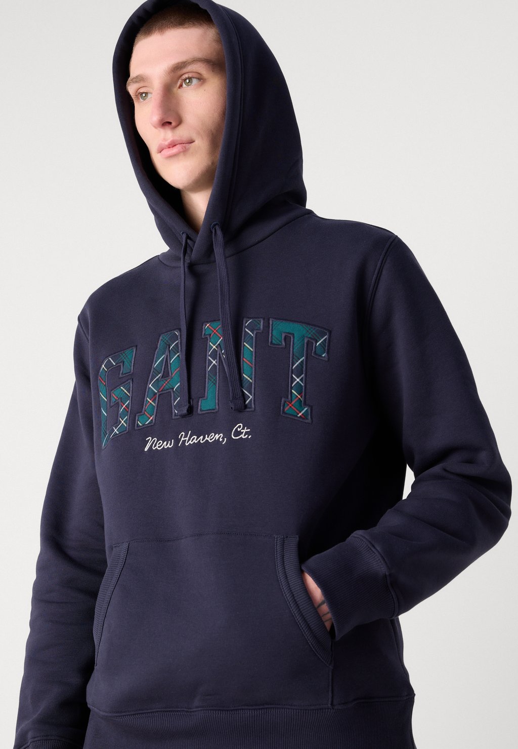 Толстовка GRAPHIC HOODIE GANT, темно-синий
Толстовка GRAPHIC HOODIE GANT, темно-синий