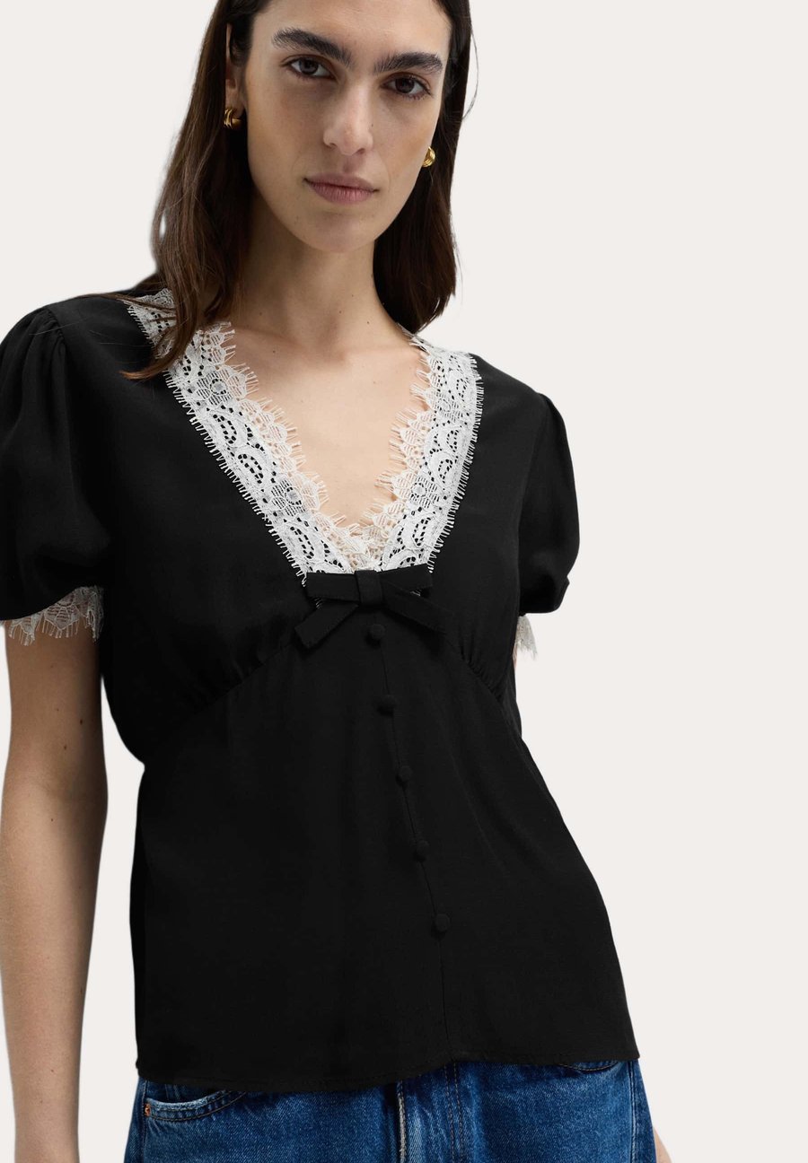 Блуза Marks & Spencer Blouse, Black
Блуза Marks & Spencer Blouse, Black