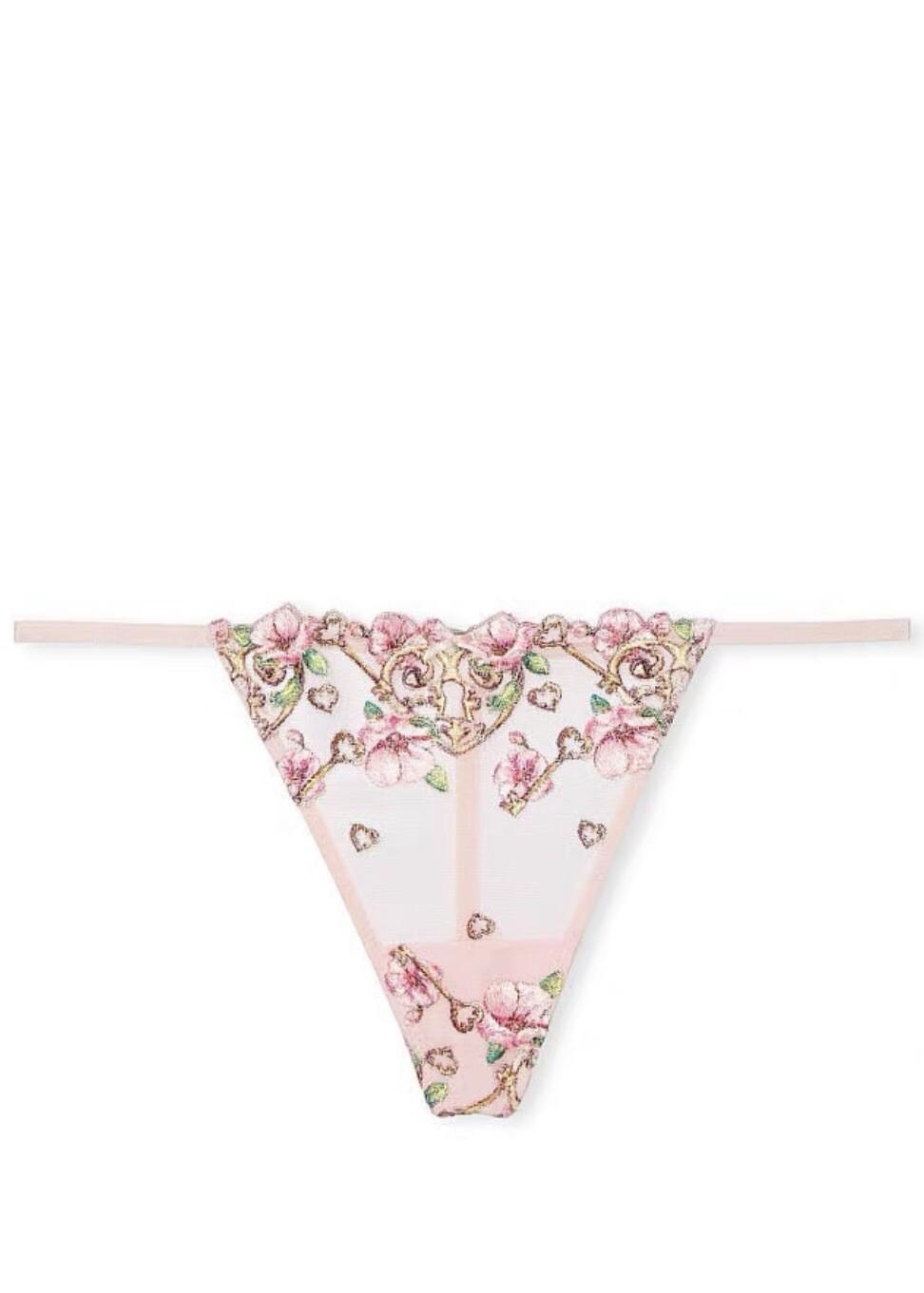 Женские трусы Victoria's Secret, цвет Champagne embroidery half pack
Женские трусы Victoria's Secret, цвет Champagne embroidery half pack