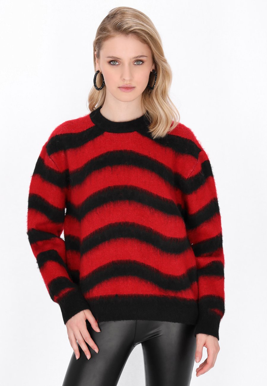 Джемпер myMo ROCKS Jumper, Black/Red/Black
Джемпер myMo ROCKS Jumper, Black/Red/Black