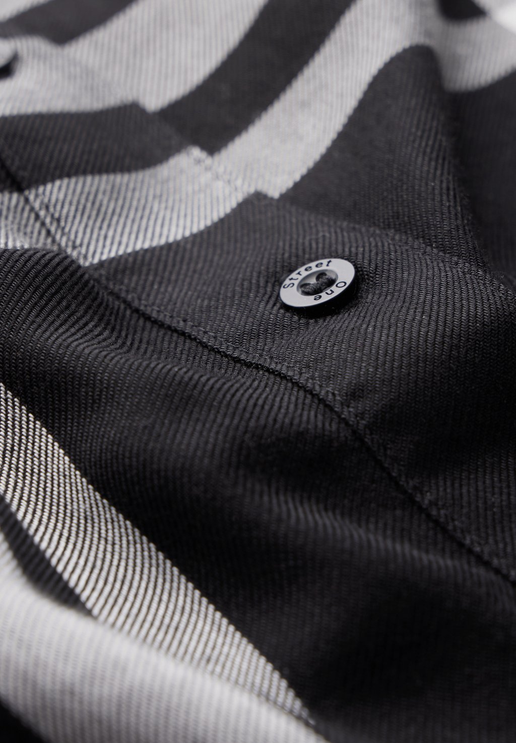 Блузка на пуговицах KARIERTE Street One, черный
Блузка на пуговицах KARIERTE Street One, черный