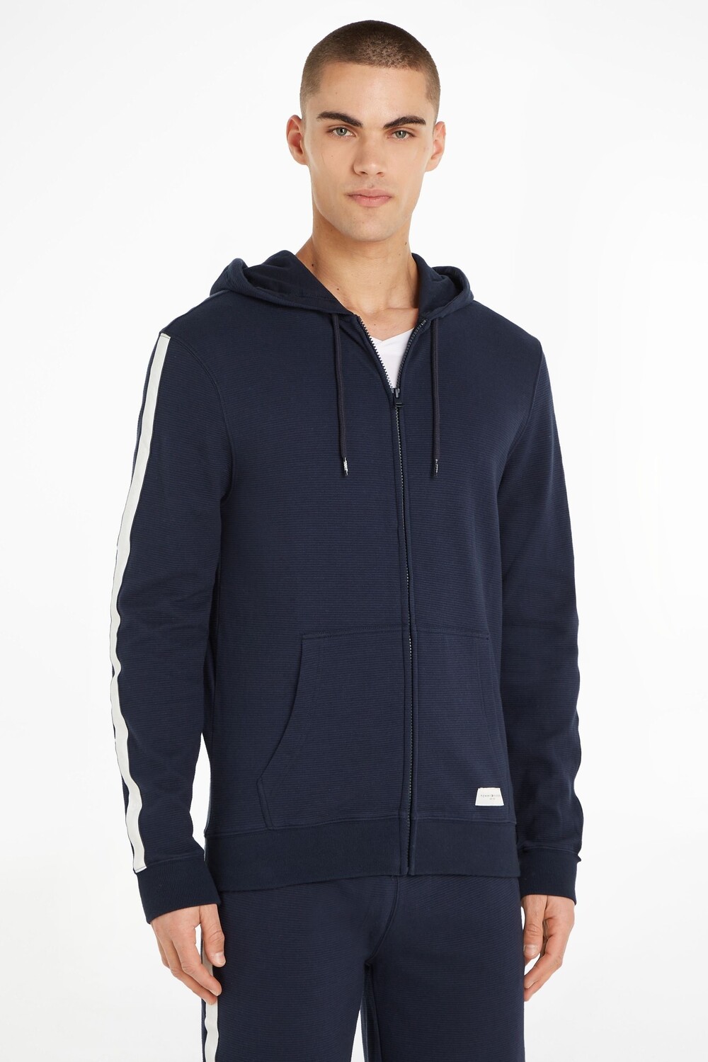 Толстовка с капюшоном на молнии Tommy Hilfiger, синий
Толстовка с капюшоном на молнии Tommy Hilfiger, синий