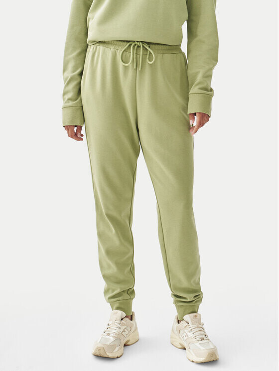 Спортивные брюки свободного кроя Tatuum, зеленый
Спортивные брюки свободного кроя Tatuum, зеленый