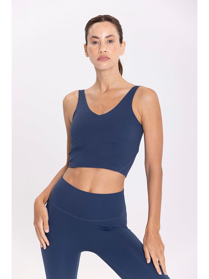 Функциональный топ Onamaste, темно-синий
Функциональный топ Onamaste, темно-синий