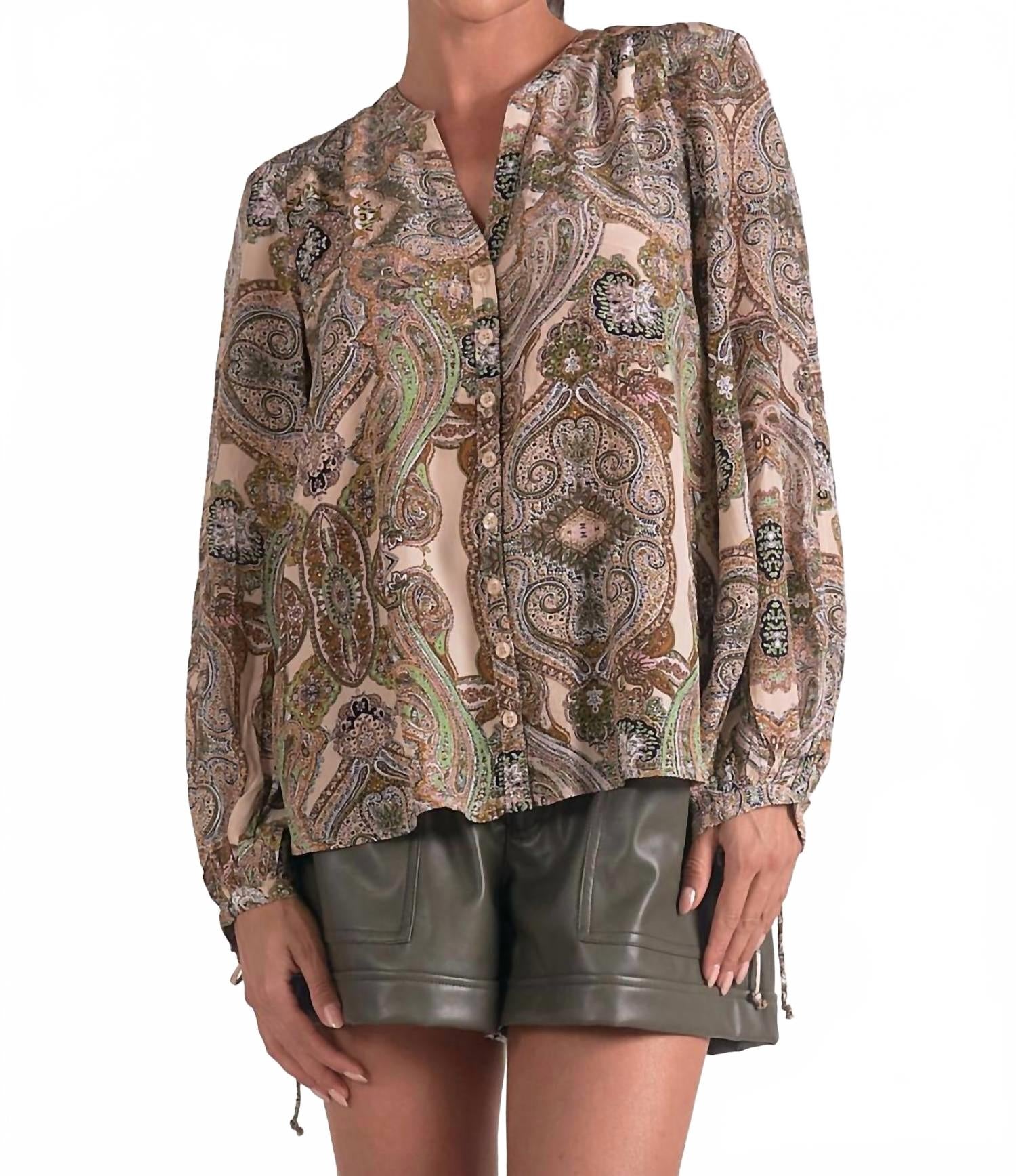 Блуза в бежевую пейсли ELAN
Блуза в бежевую пейсли ELAN