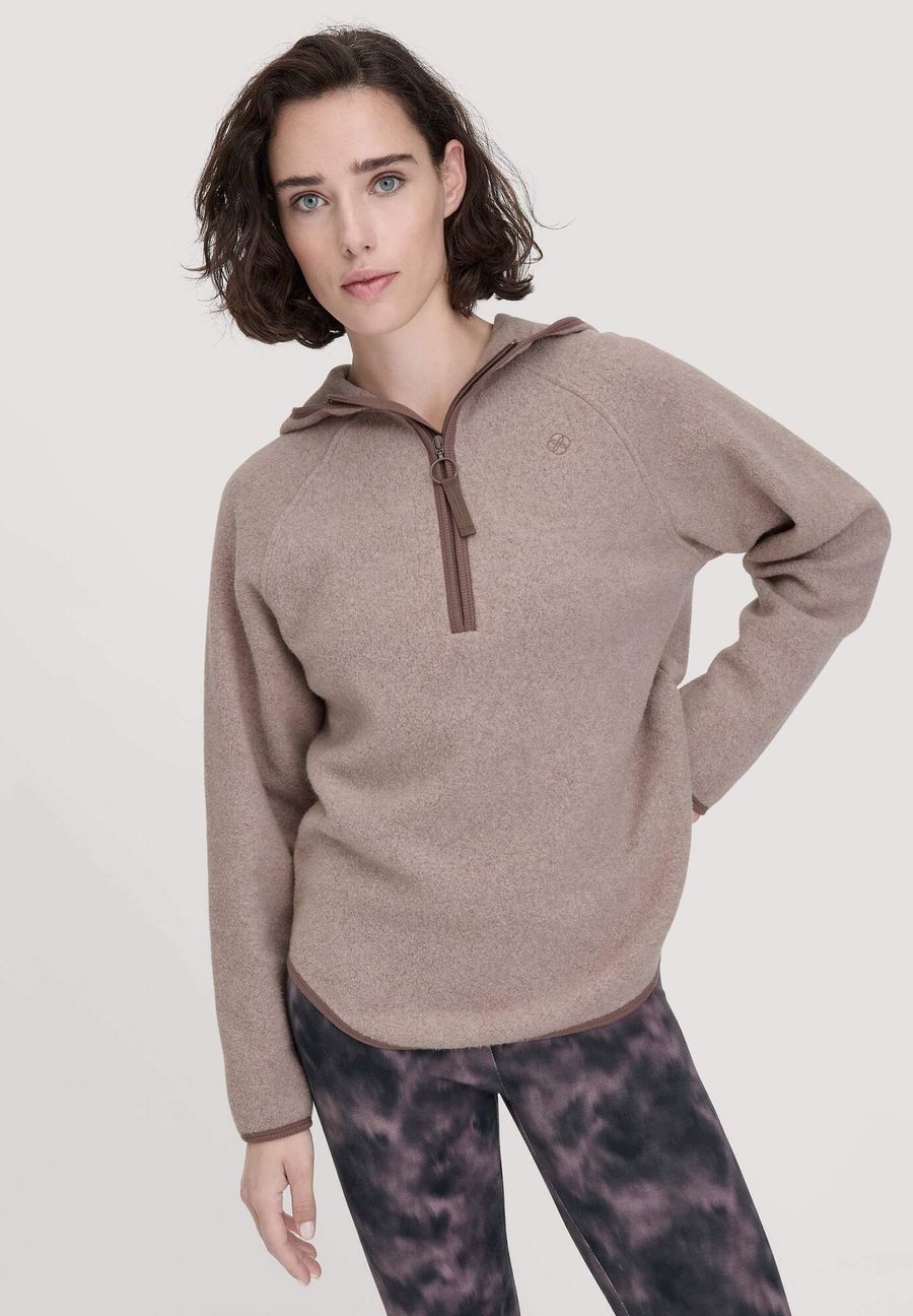 Джемпер Hessnatur ACTIVE LIGHT, Mandelbraun/Brown
Джемпер Hessnatur ACTIVE LIGHT, Mandelbraun/Brown