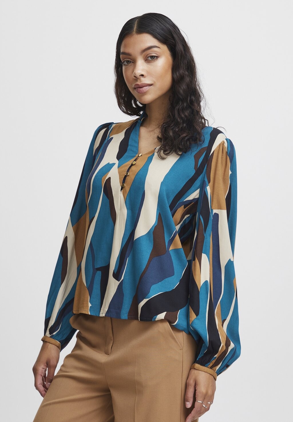 Блузка BYHISIA b.young, цвет poseidon mix
Блузка BYHISIA b.young, цвет poseidon mix