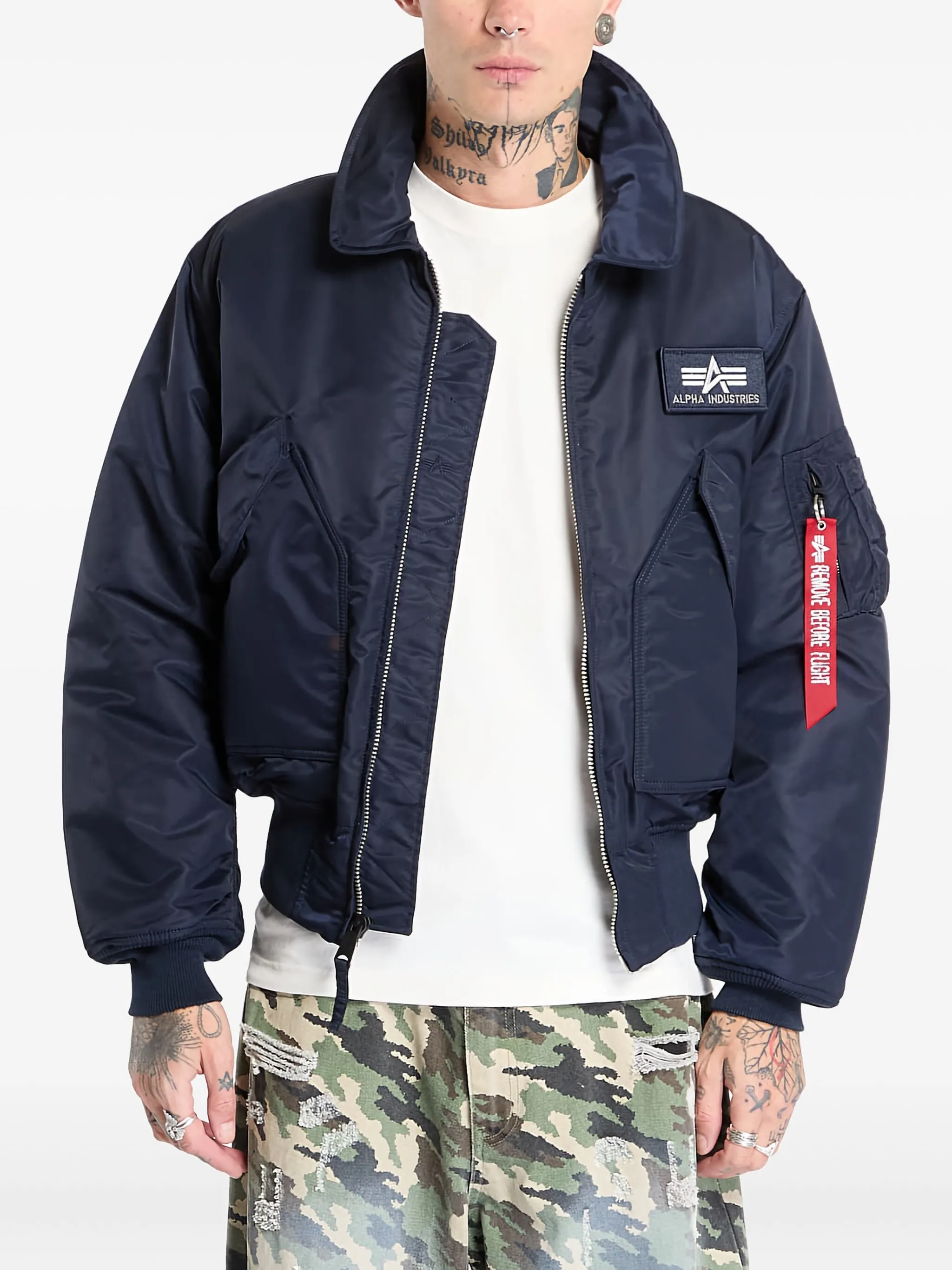 Кожаная куртка-бомбер CWU-45 Heritage на молнии Alpha Industries, синий
Кожаная куртка-бомбер CWU-45 Heritage на молнии Alpha Industries, синий
