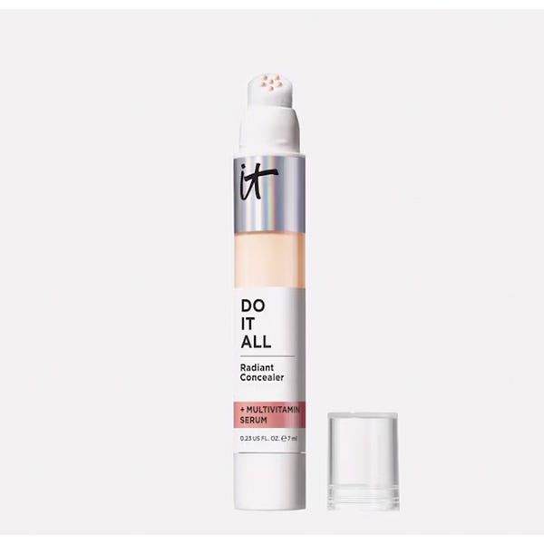 Сияющий консилер со средней и высокой степенью покрытия IT COSMETICS Concealers Do-It-All, FAIREST NEUTRAL 110
Сияющий консилер со средней и высокой степенью покрытия IT COSMETICS Concealers Do-It-All, FAIREST NEUTRAL 110