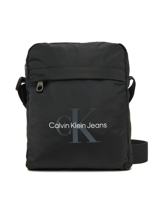 Сумка через плечо Sport Essentials Reporter 18 LV04G3000G Calvin Klein Jeans, черный
Сумка через плечо Sport Essentials Reporter 18 LV04G3000G Calvin Klein Jeans, черный