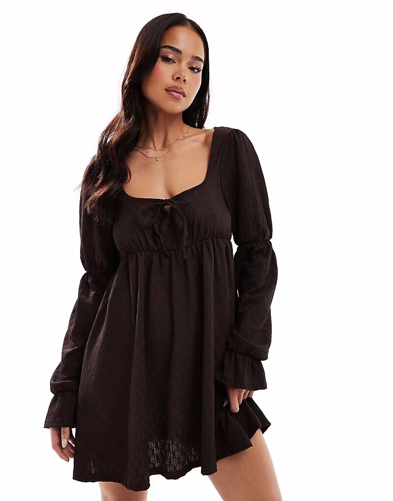 Платье-халат с длинными рукавами от Miss Selfridge в стиле доярки шоколадно-коричневого цвета
Платье-халат с длинными рукавами от Miss Selfridge в стиле доярки шоколадно-коричневого цвета