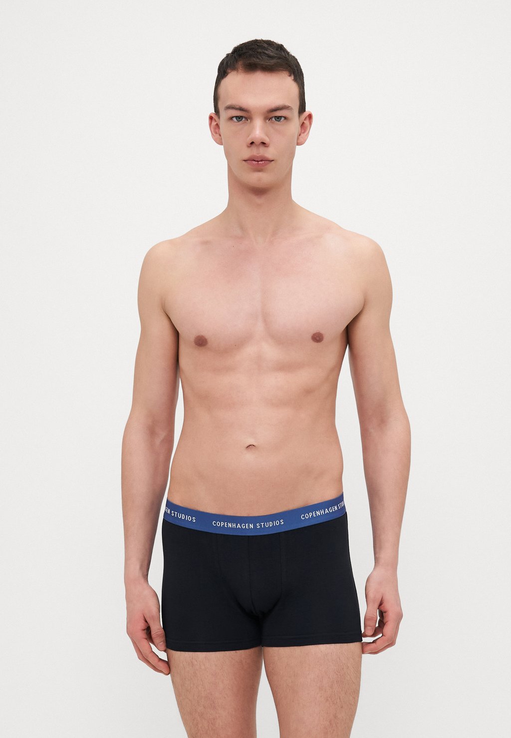 Брюки-кюлоты 3 PACK Copenhagen Studios, черный 
Брюки-кюлоты 3 PACK Copenhagen Studios, черный