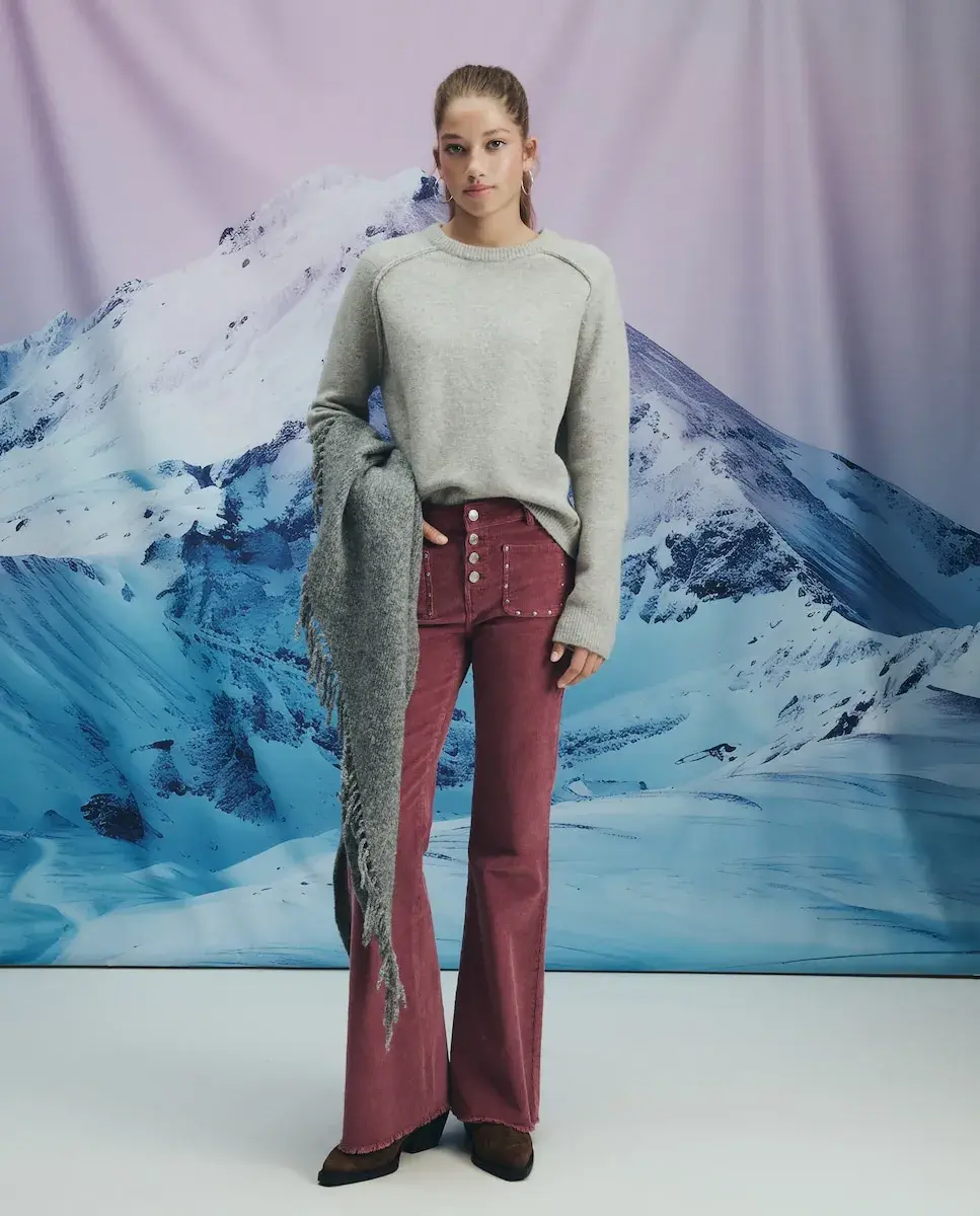 Женский базовый свитер такса Green Coast, светло-серый
Женский базовый свитер такса Green Coast, светло-серый