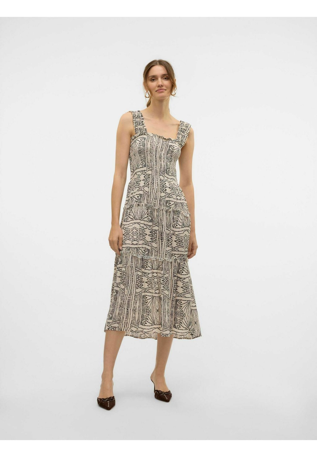 Повседневное платье VMMENNY SMOCK CALF Vero Moda, бежевый 
Повседневное платье VMMENNY SMOCK CALF Vero Moda, бежевый