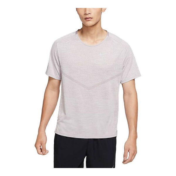 Футболка мужские Nike, фиолетовый
Футболка мужские Nike, фиолетовый