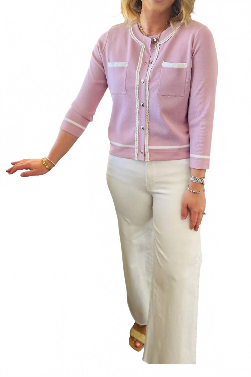 Кардиган Courtney с рукавом три четверти в бледно-розовом цвете Metric Knits
Кардиган Courtney с рукавом три четверти в бледно-розовом цвете Metric Knits