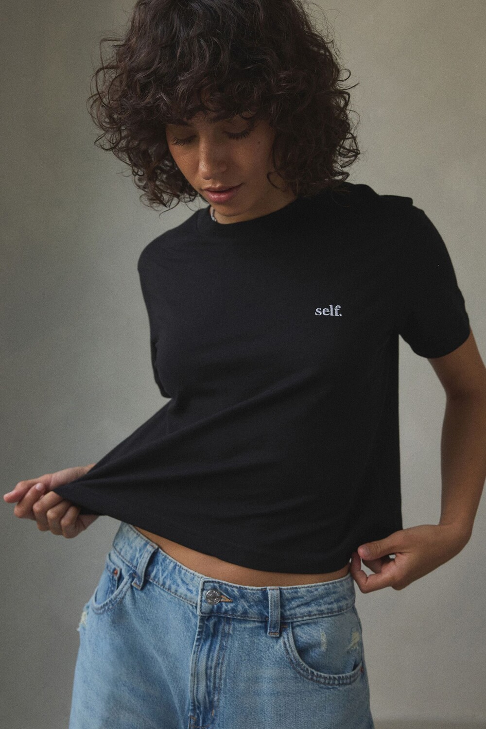 Укороченная футболка Self., черный
Укороченная футболка Self., черный