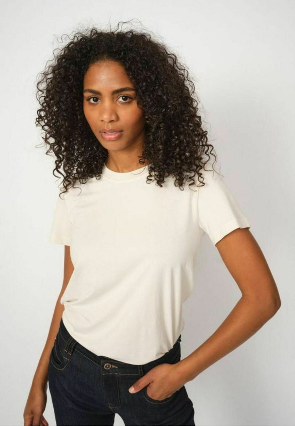 Базовая футболка BASIC Mos Mosh, бежевый
Базовая футболка BASIC Mos Mosh, бежевый