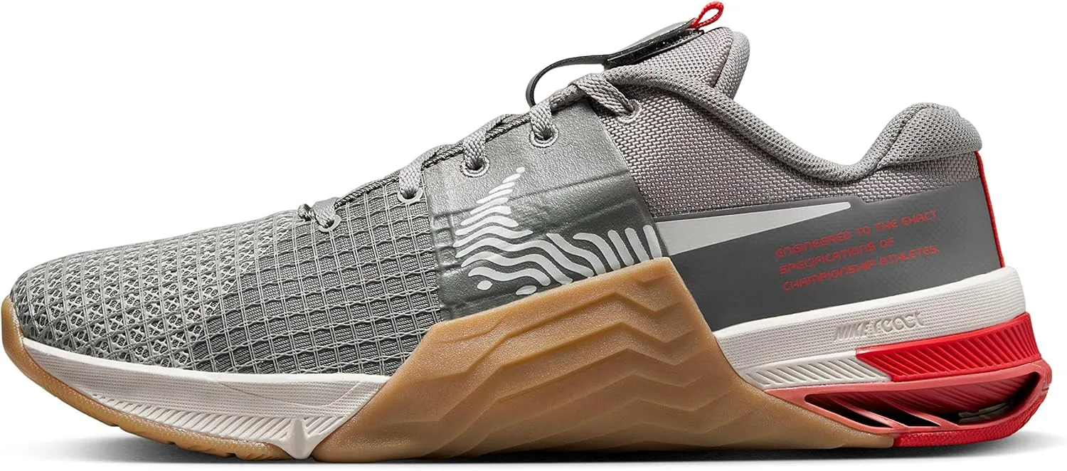 Мужские кроссовки Nike Metcon 8, коричневый
Мужские кроссовки Nike Metcon 8, коричневый