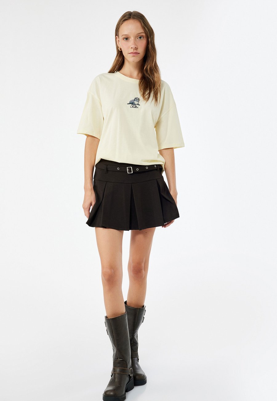 Футболка Koton Print T-shirt, Yellow/Light Yellow
Футболка Koton Print T-shirt, Yellow/Light Yellow