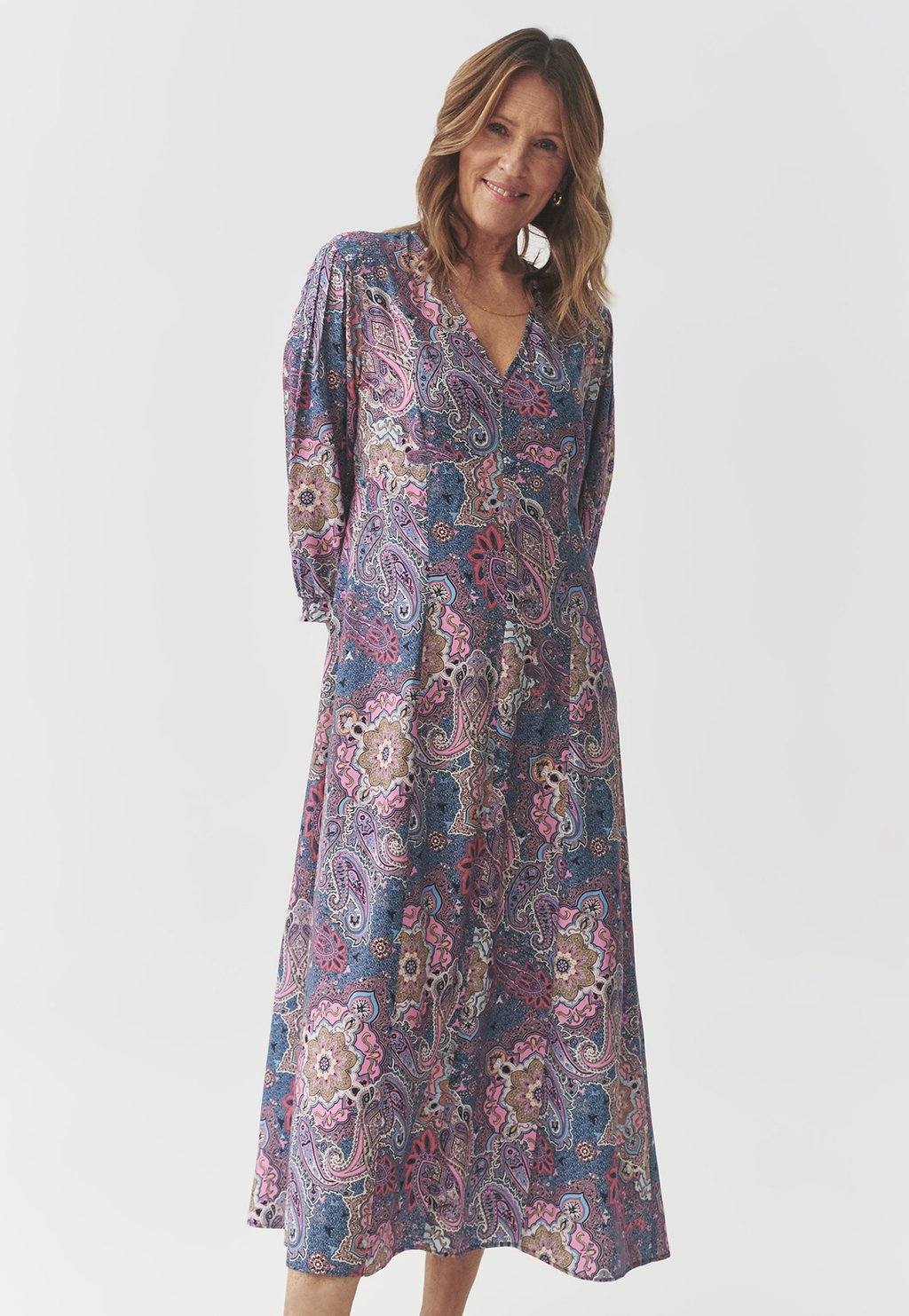 Повседневное платье KASIDI TATUUM, темно-синий
Повседневное платье KASIDI TATUUM, темно-синий