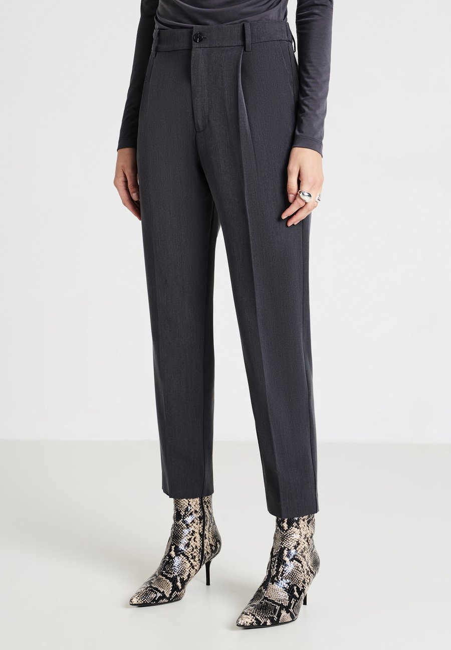 Брюки Calliope Trousers, Antracite Melange/Mottled Anthracite
Брюки Calliope Trousers, Antracite Melange/Mottled Anthracite