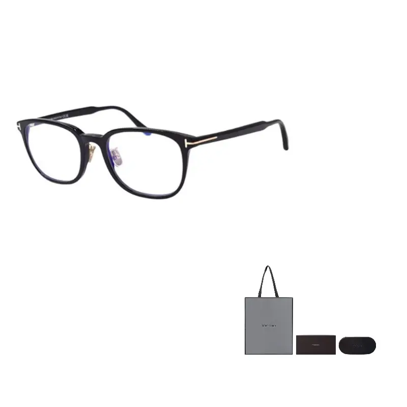 Квадратная оправа для очков унисекс TOM FORD, черный
Квадратная оправа для очков унисекс TOM FORD, черный