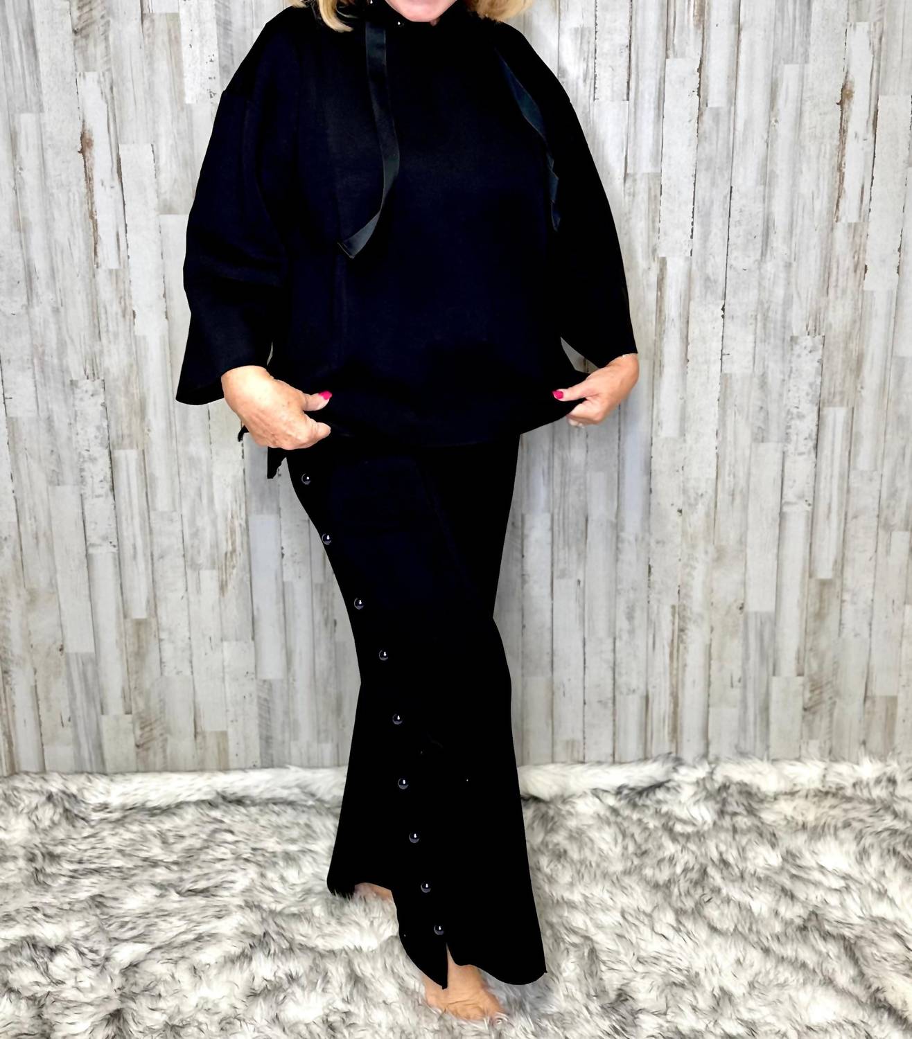 Фарра Перл худи в черном цвете Joh
Фарра Перл худи в черном цвете Joh