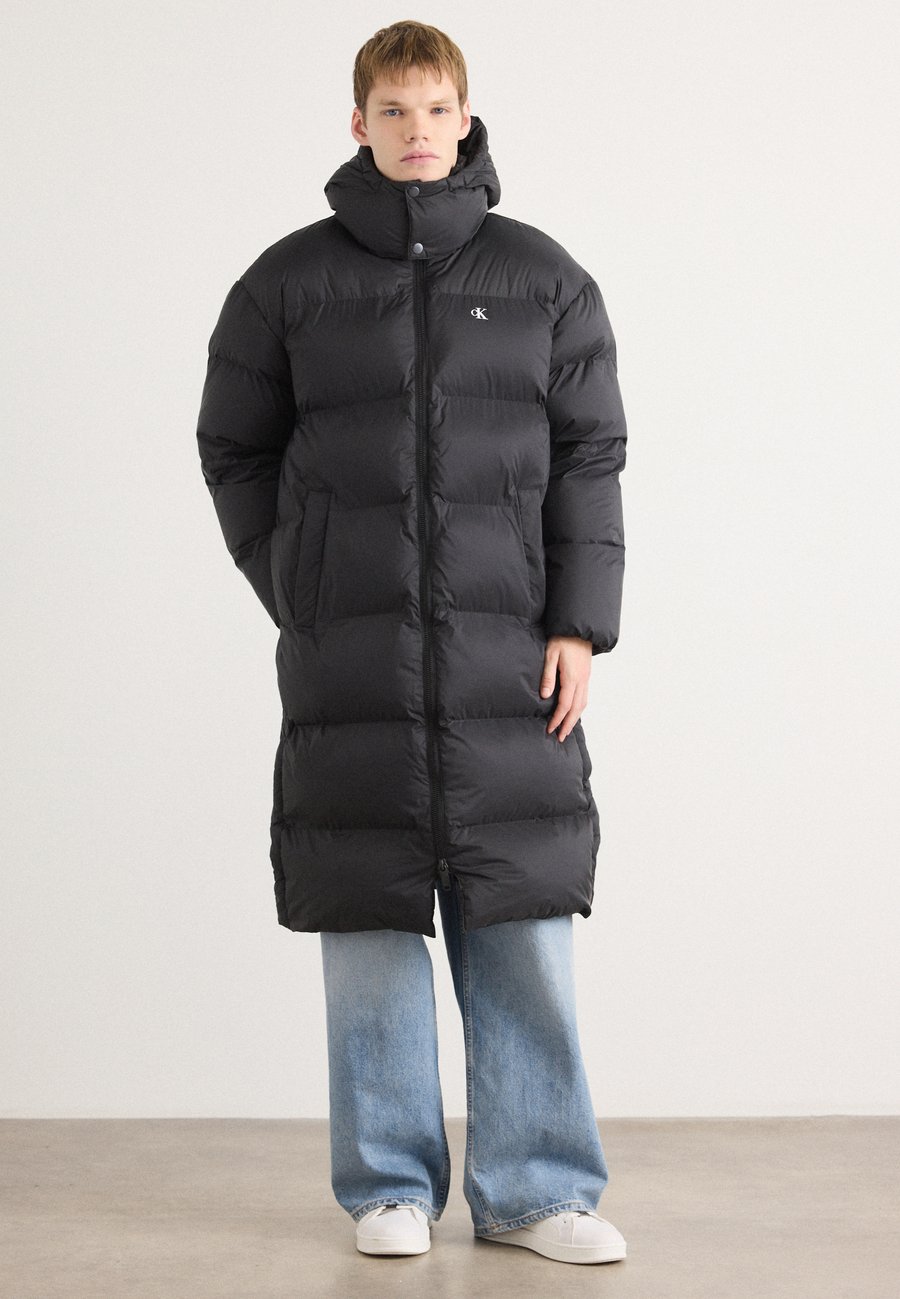 Пальто Calvin Klein Jeans LONG LENGTH HOODED, Black
Пальто Calvin Klein Jeans LONG LENGTH HOODED, Black