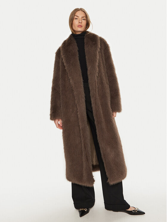 Шуба стандартного кроя Kontatto, коричневый
Шуба стандартного кроя Kontatto, коричневый