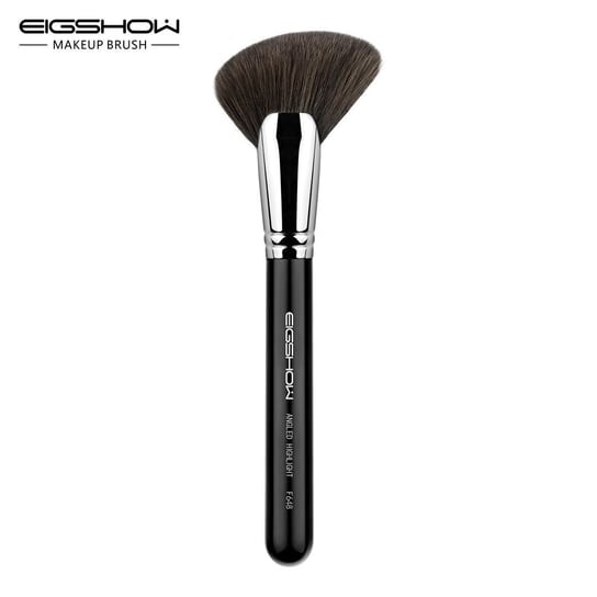 Скошенная кисть для румян Eigshow Beauty F648
Скошенная кисть для румян Eigshow Beauty F648