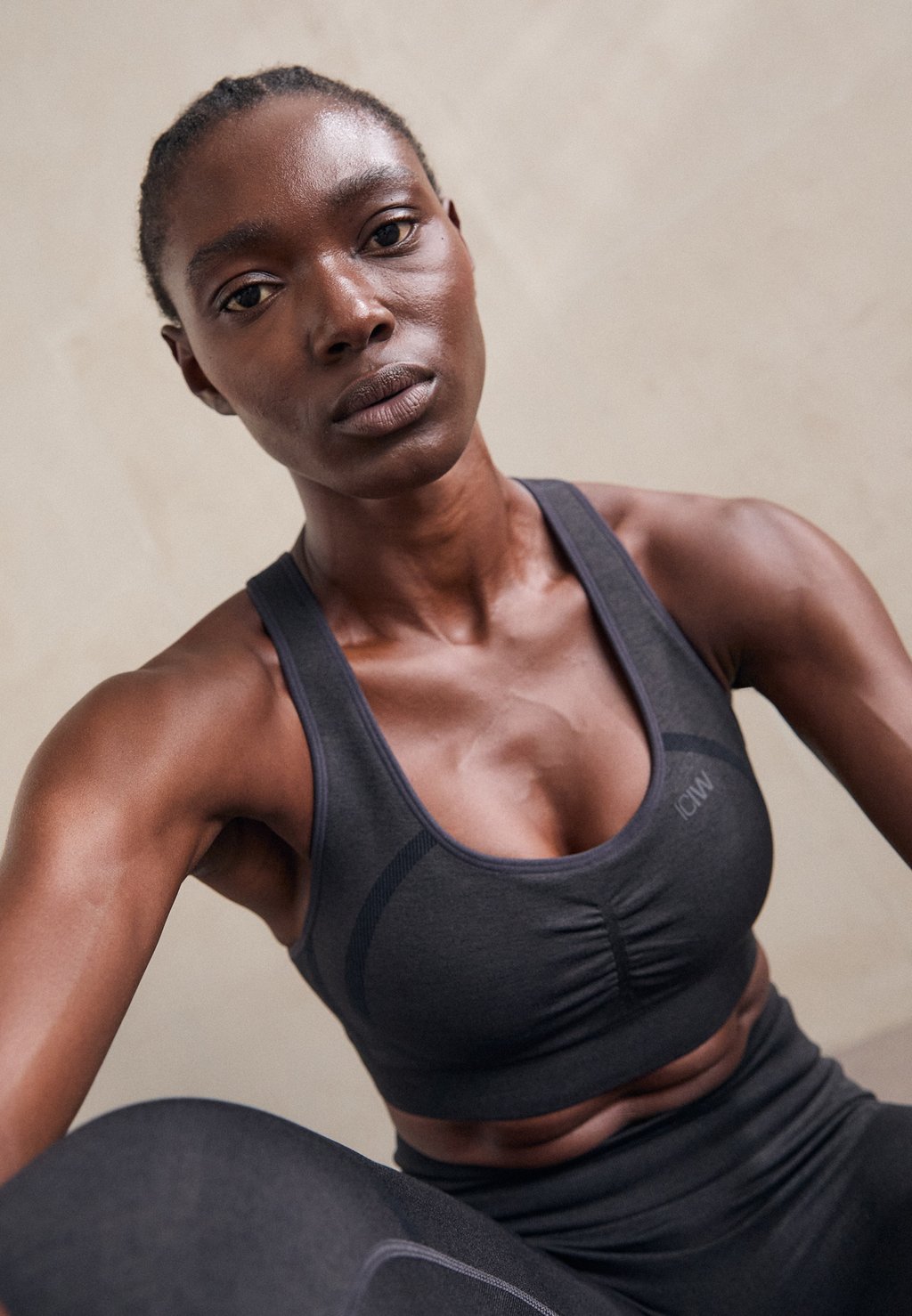 Спортивный бюстгальтер средней поддержки RUSH SEAMLESS BRA ICANIWILL, темно-серый
Спортивный бюстгальтер средней поддержки RUSH SEAMLESS BRA ICANIWILL, темно-серый