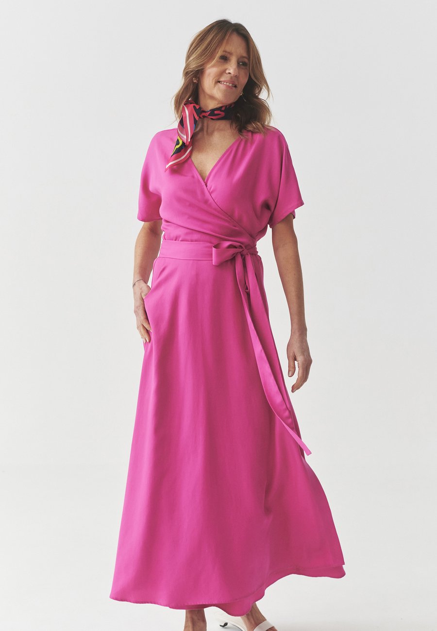 Платье TATUUM Maxi dress, Fuchsia/Pink
Платье TATUUM Maxi dress, Fuchsia/Pink