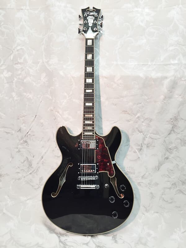 Электрогитара D'Angelico Premier DC 335 Style Semi-Hollow Body Electric Guitar-Black Flake-NEW!
Электрогитара D'Angelico Premier DC 335 Style Semi-Hollow Body Electric Guitar-Black Flake-NEW!