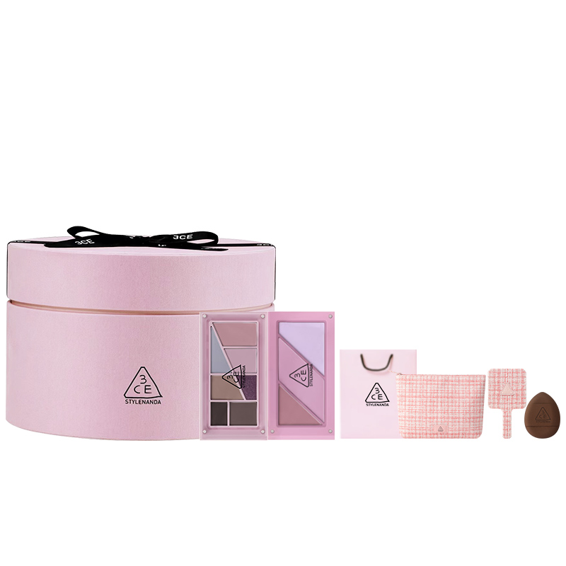 Набор теней и румян с шиммером и матовым покрытием 3CE
Набор теней и румян с шиммером и матовым покрытием 3CE