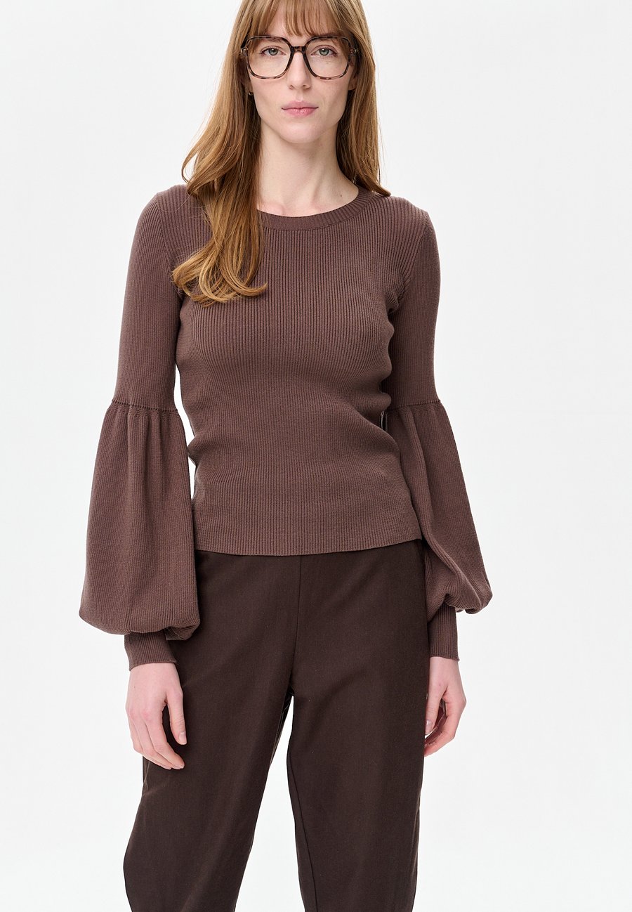 Джемпер blue shadow EXI, Brown
Джемпер blue shadow EXI, Brown