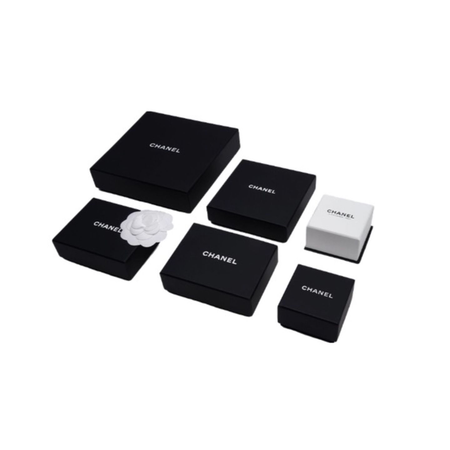 Металлические серьги AB8297 CHANEL
Металлические серьги AB8297 CHANEL