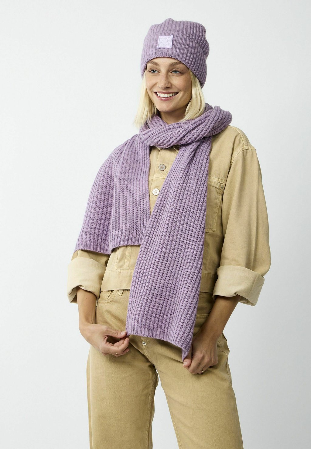 Шарф Codello, фиолетовый
Шарф Codello, фиолетовый