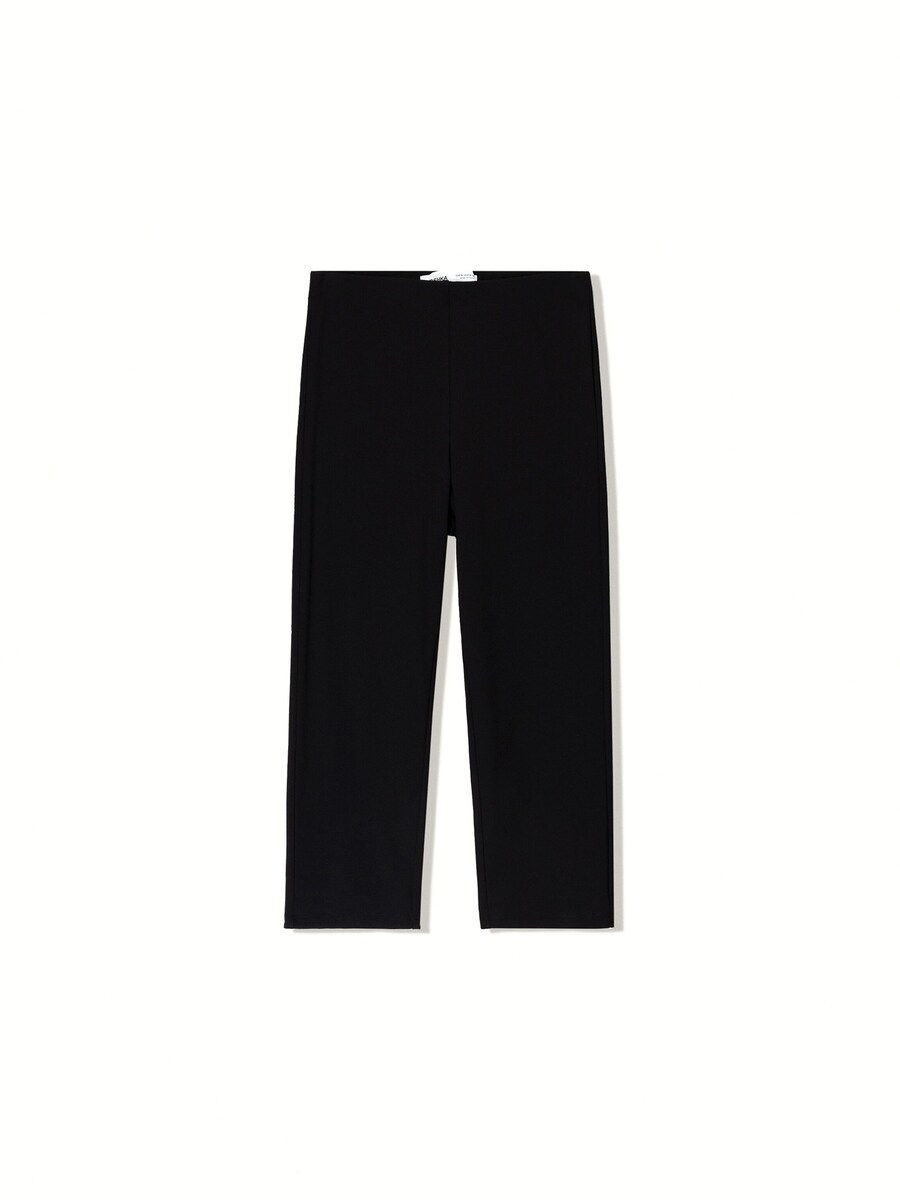 Узкие брюки Bershka, черный
Узкие брюки Bershka, черный