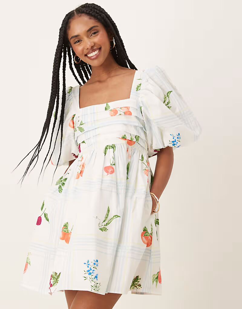 Мини-платье Nova с рукавами-фонариками и принтом в фруктовую клетку Nobody's Child
Мини-платье Nova с рукавами-фонариками и принтом в фруктовую клетку Nobody's Child