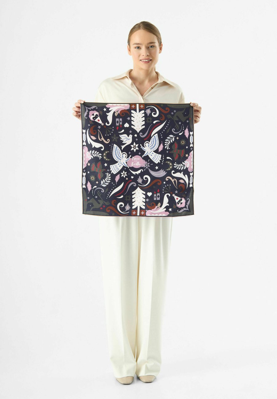 Шарф Codello Scarf, Schwarz/Black
Шарф Codello Scarf, Schwarz/Black